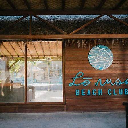Le Nusa Beach Club Нуса-Лембонган Экстерьер фото